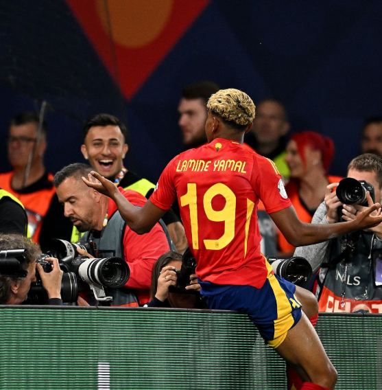 Jersey España 2025 Local Versión para Aficionado