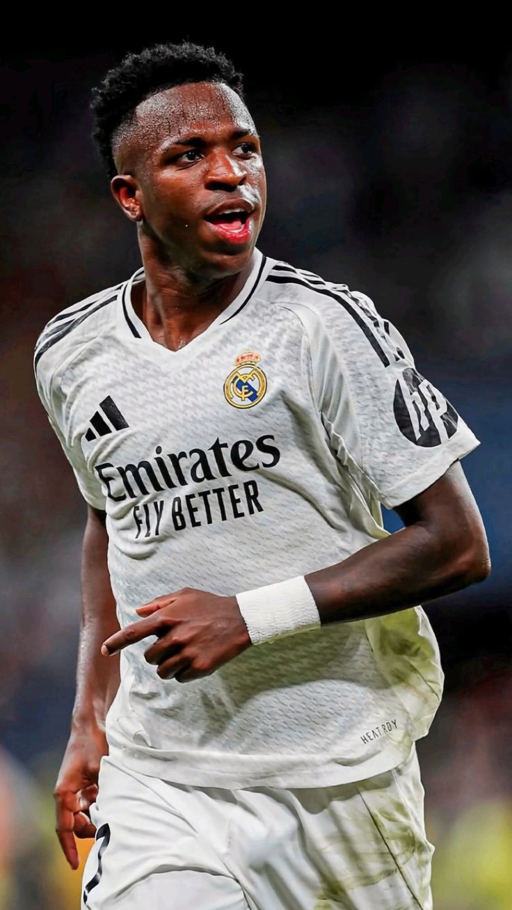 Jersey Real Madrid 2024-2025 Local Versión para Aficionado