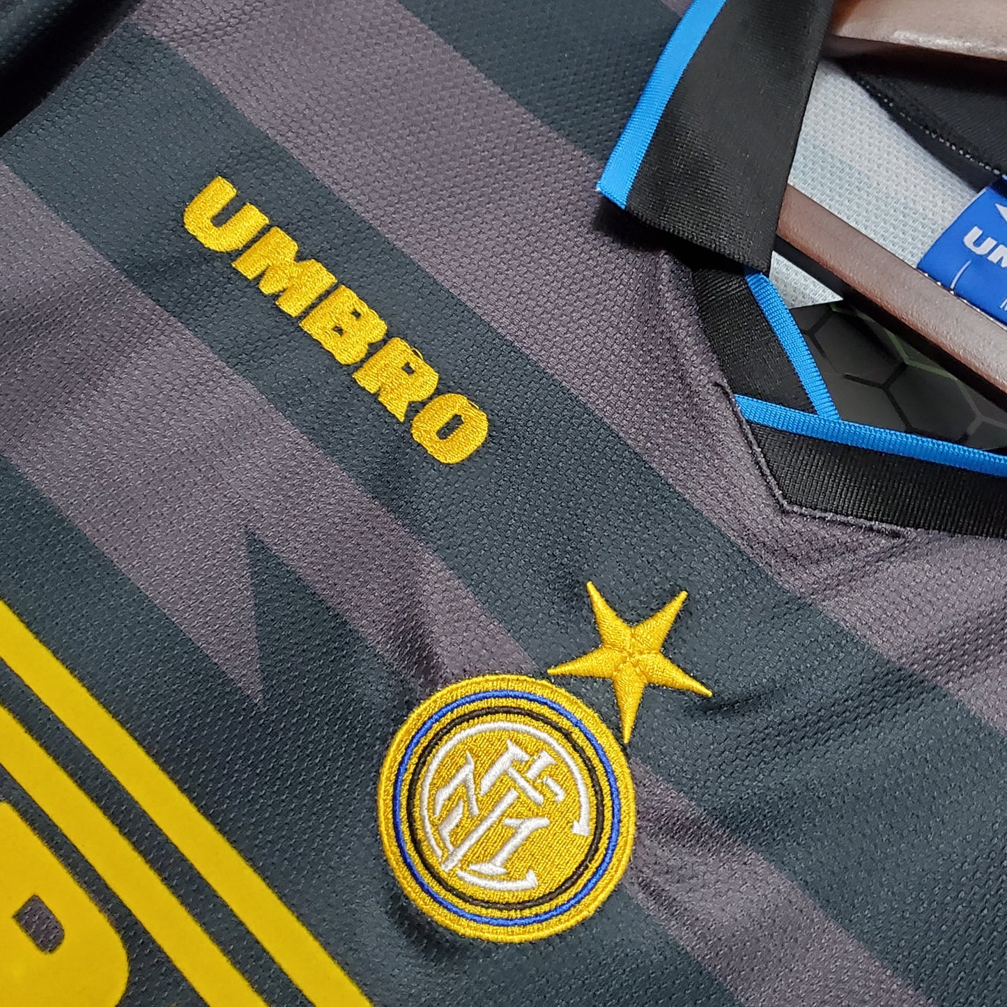 Jersey Inter de Milán 1997-1998 Tercera