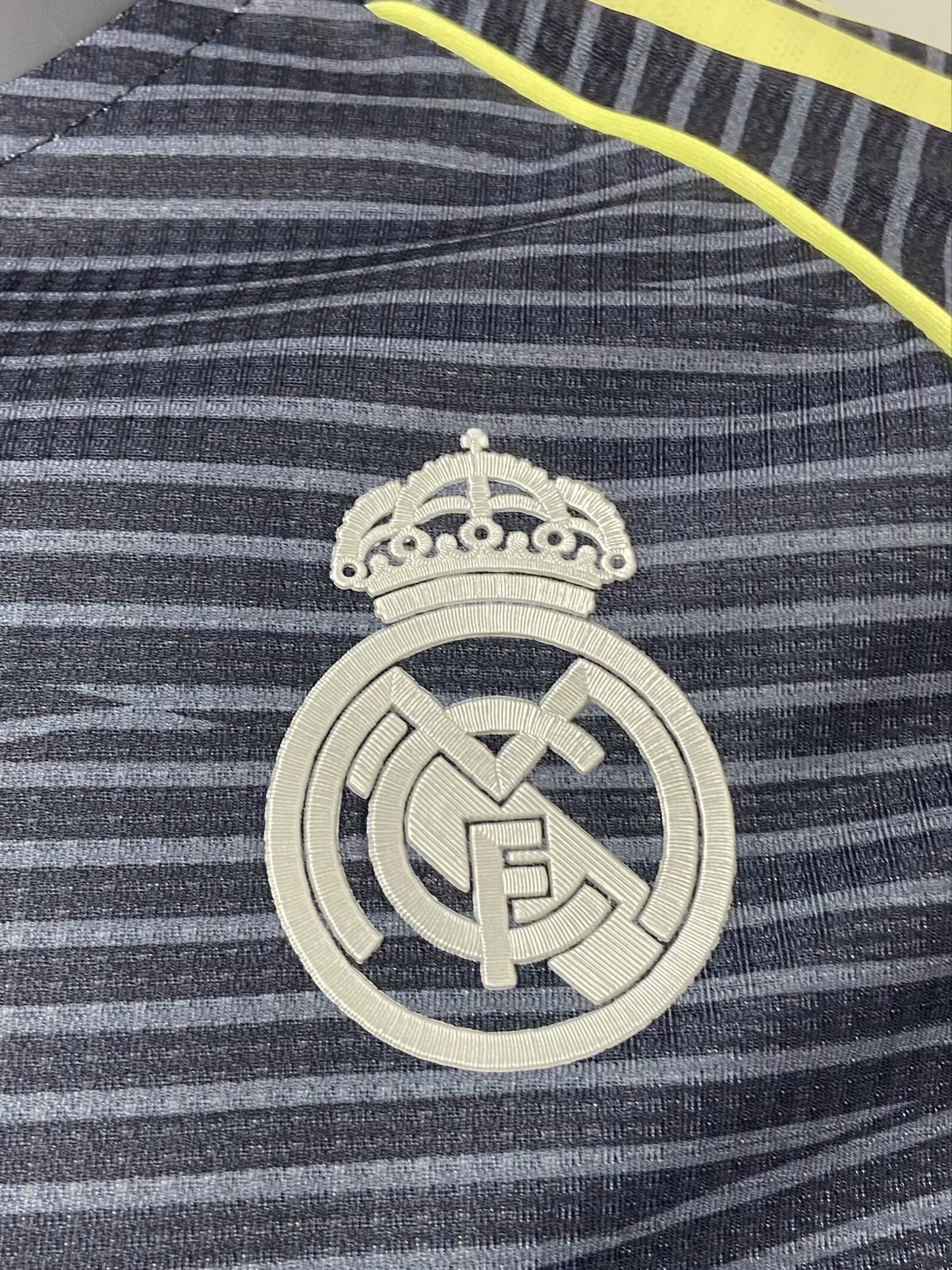 Jersey Real Madrid 2025-2026 Visitante Versión para Jugador