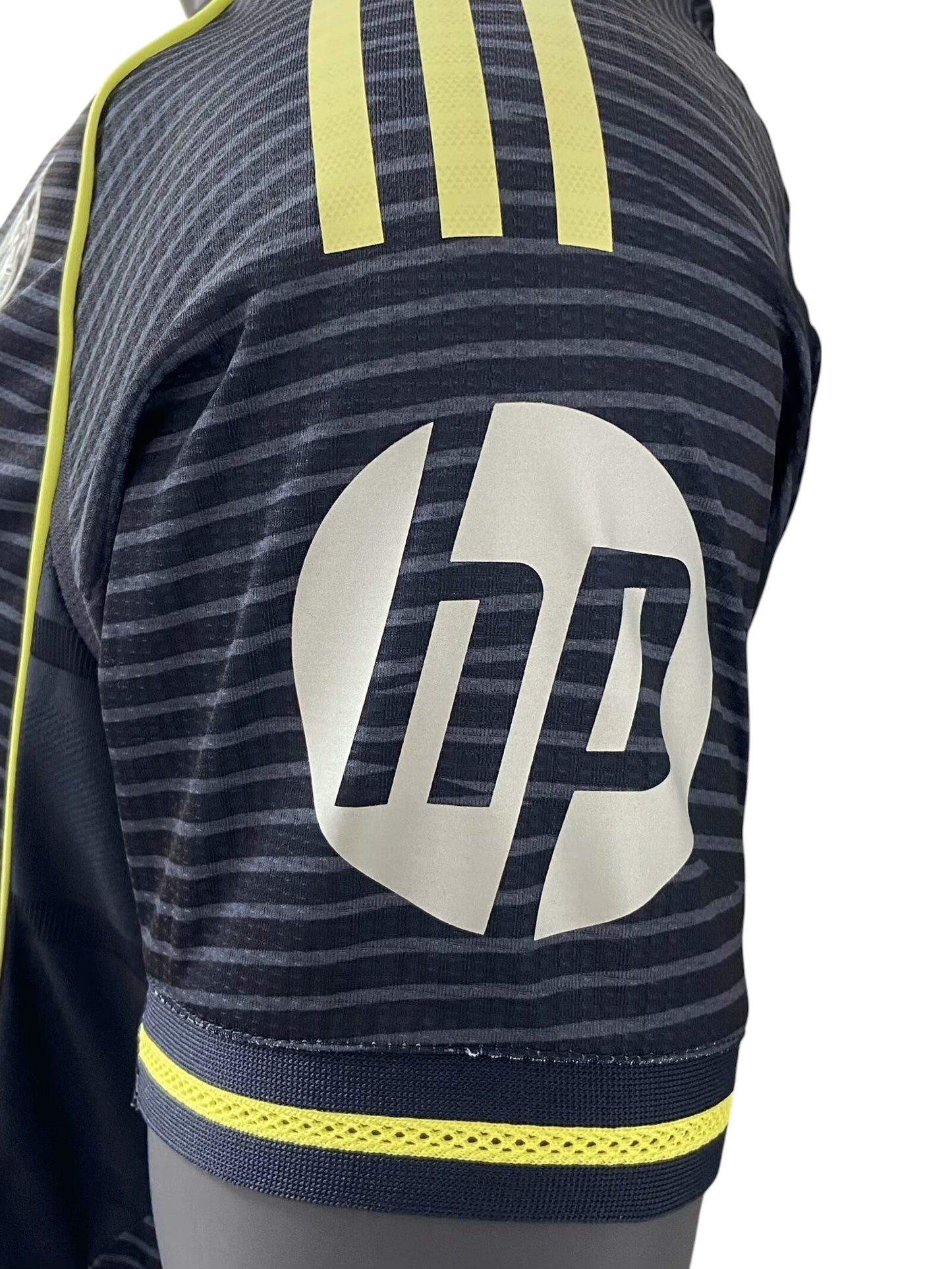 Jersey Real Madrid 2025-2026 Visitante Versión para Jugador